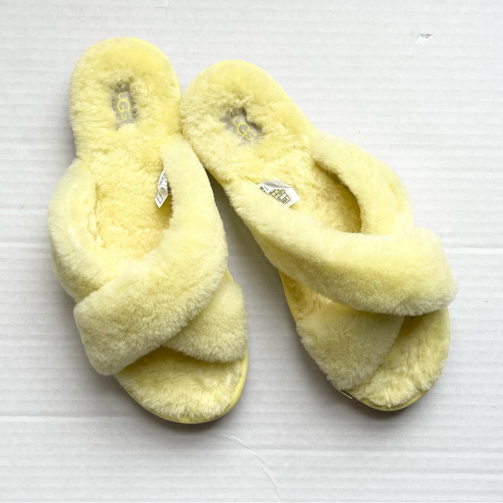 Brand New Lemon Yellow Shearling Fuzzette Ugg House Slippers Size 9